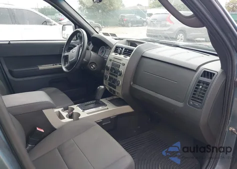 2010 Ford Escape Xlt из США, поврежденный, VIN 1FMCU9DG7AKB54333